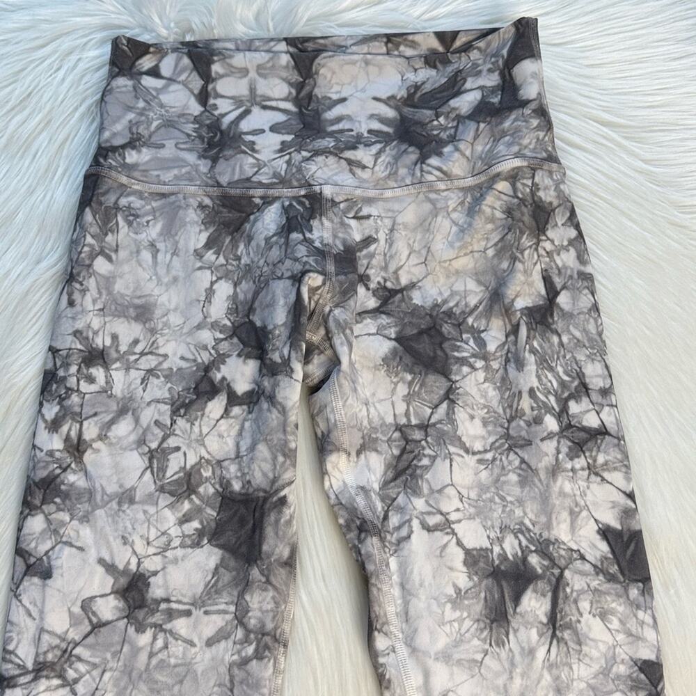 Lululemon Wunder Under High Rise Dual Shibori Tights - Picture 3 of 7